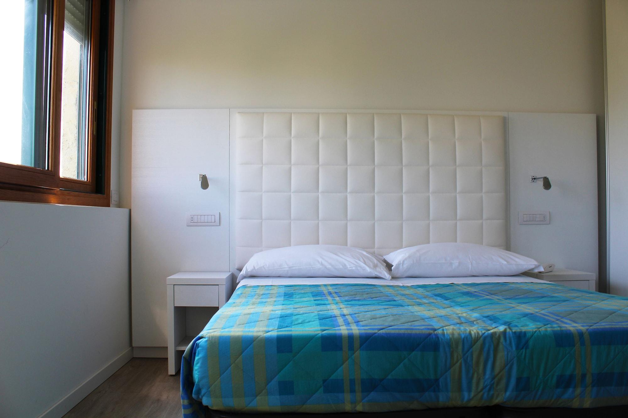 Hotel Saint Tropez Riccione Exterior foto